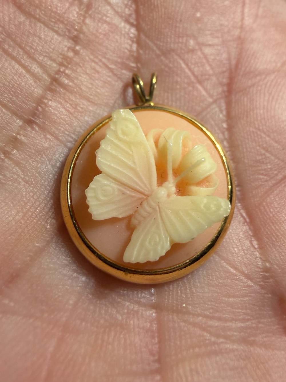 TRIFARI VINTAGE CAMEO BUTTERFLY PENDANT